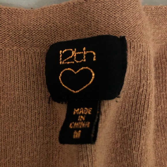 Tan Cropped Tank - Picture 4 of 4